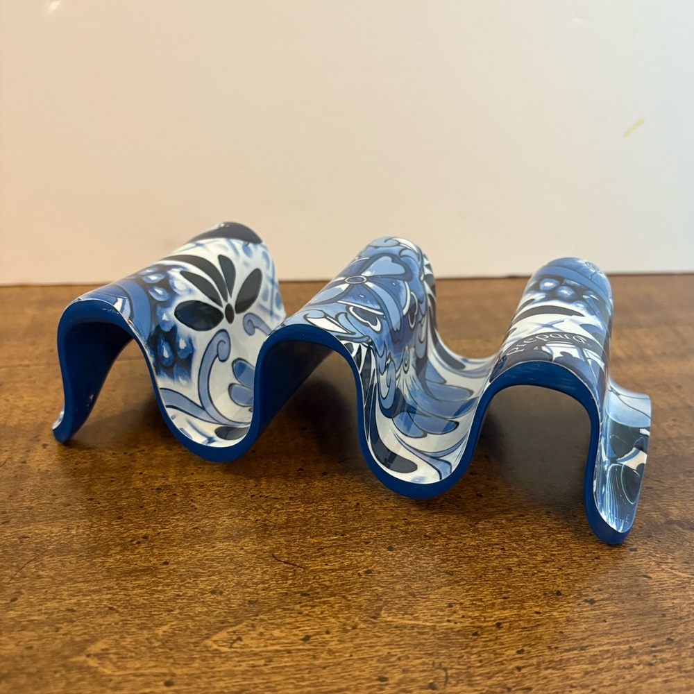 Prepara Melamine Plastic Taco Holders Reversible Blue Solid Floral Hold 3 Cl
